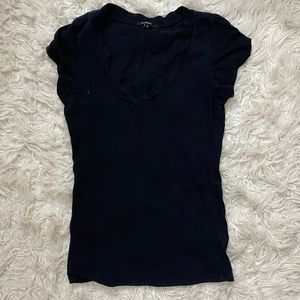 Black v-neck Shirt
